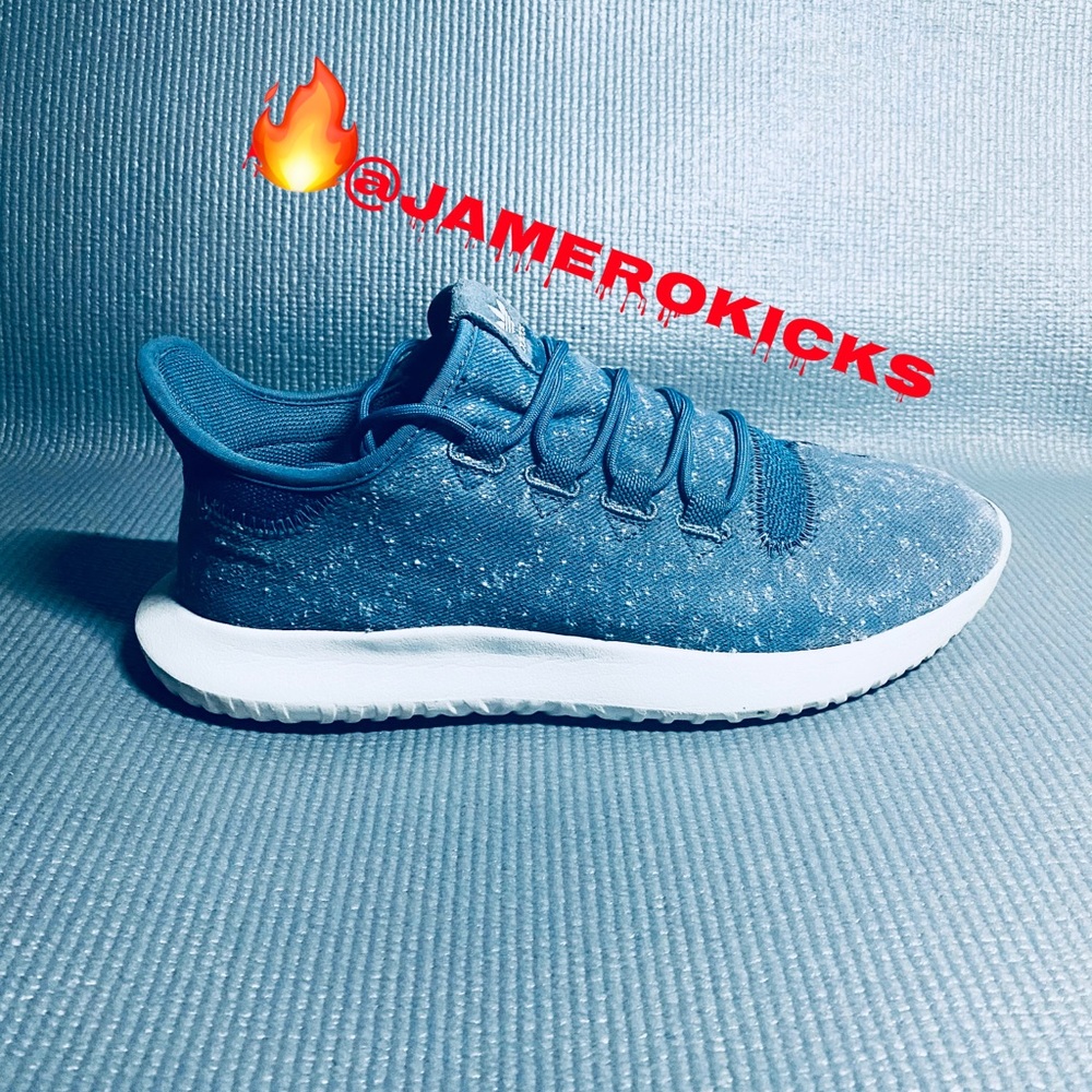 Tubular Shadow Tech Ink